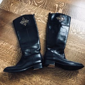 tory burch boots